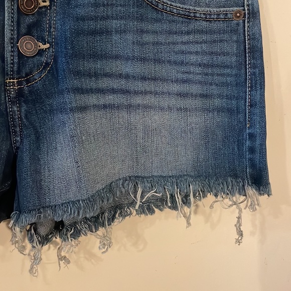 Lucky Brand The Cut-Off Denim Jean Shorts Size 28 - Picture 7 of 16